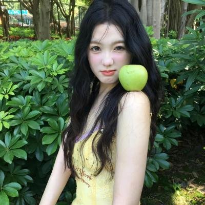夜深吻唇香